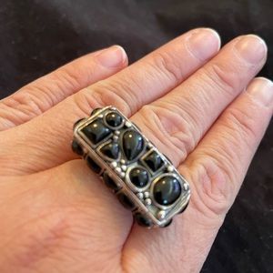 Black and silver cushion ring